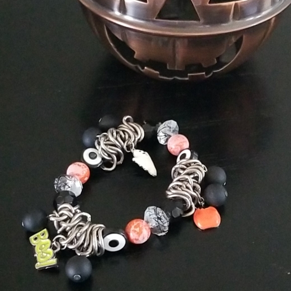 Charming Charlie Jewelry - 🎃Halloween Bracelet🎃